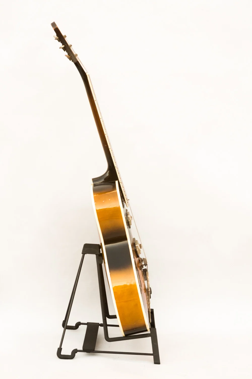 1950s Harmony H62 — Honeybee Guitars